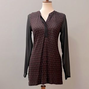 Tunic length top by Simply Vera by Vera Wang.